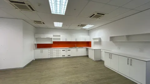 Pier Place - Heerengracht Street, Foreshore